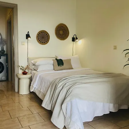 Selini Mani Апартаменты